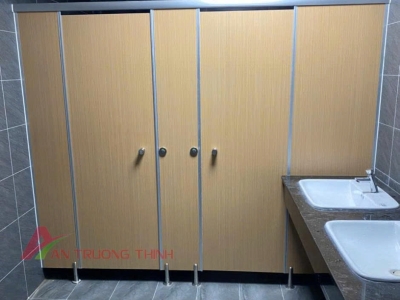 VÁCH NGĂN VỆ SINH COMPACT HPL CHỊU NƯỚC – CHẤT LƯỢNG SỐ 1