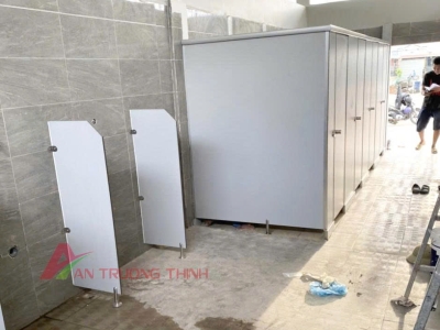 VÁCH NGĂN TOILET COMPACT [ AN TRƯỜNG THỊNH]