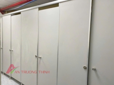 VÁCH NGĂN TIỂU NỮ COMPACT [ AN TRƯỜNG THỊNH]